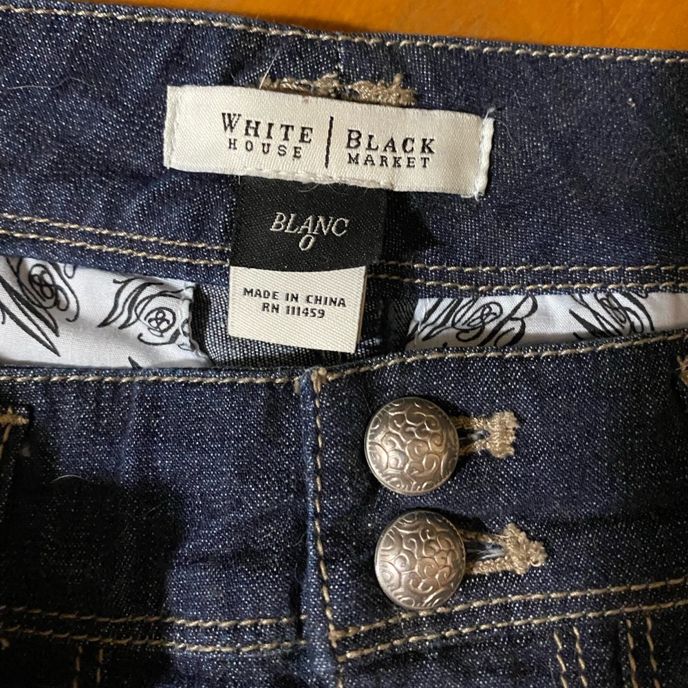 White House Black Market Blanc denim jeans